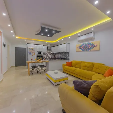 Gloss Kapali Isitmali Havuzlu Tatil Villasi * Kaş
